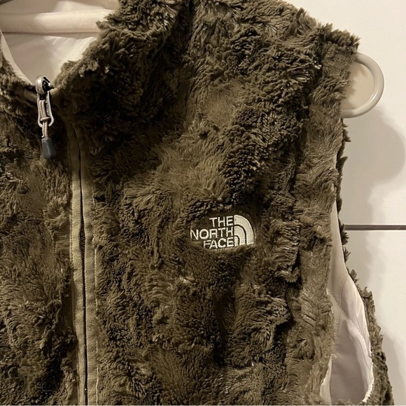 The North Face Reversible Vest - Picture 4 of 6